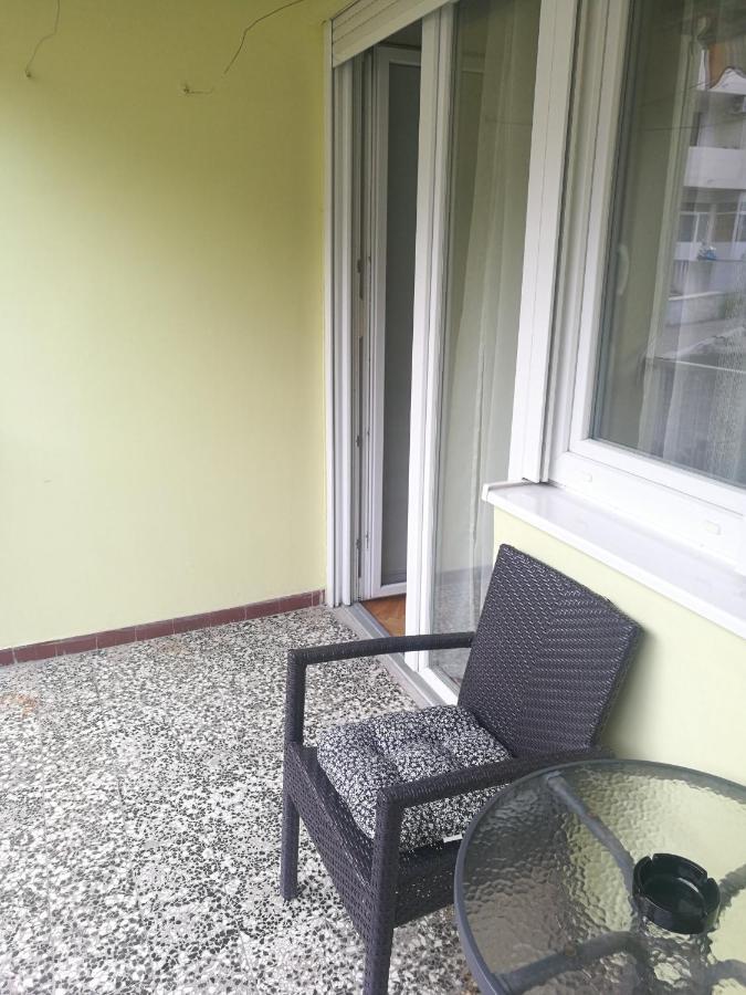 Pretty Big Double Bed Room With Balcony Split Exteriör bild